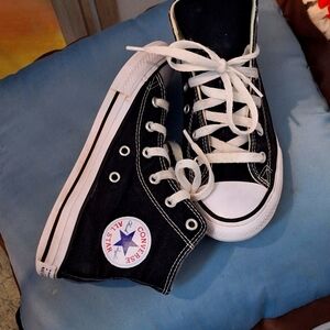 Kids Chuck Taylor's high top